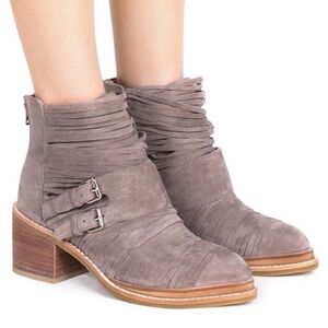 Jeffrey Campbell Nuestra Ankle Booties Taupe Suede Zip Buckles Size 7.5